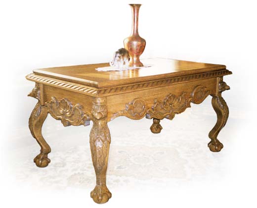 raižytas ąžuolo stalelis - embossed oak stand table